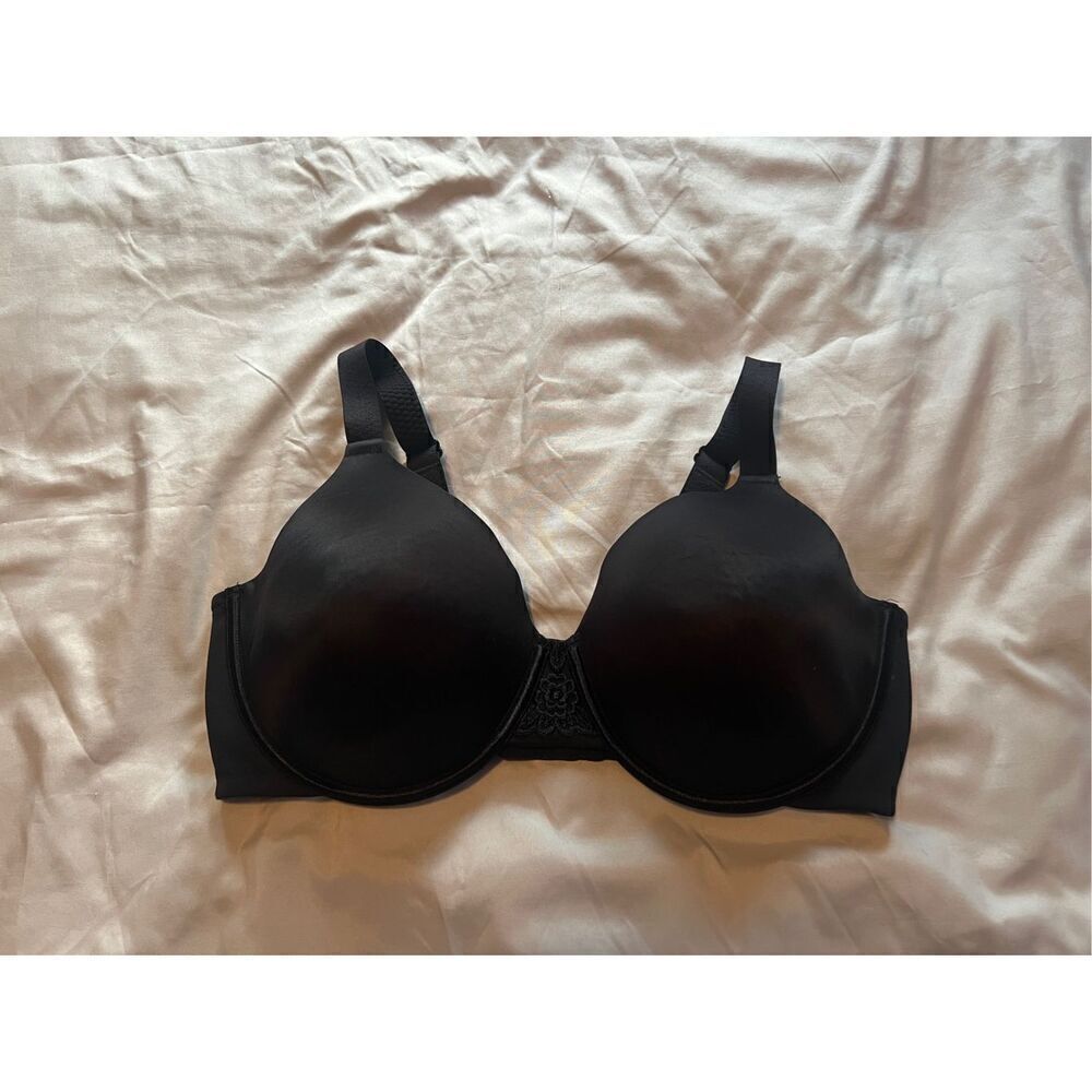 Vanity Fair Black Woman’s Bra Size 38DD